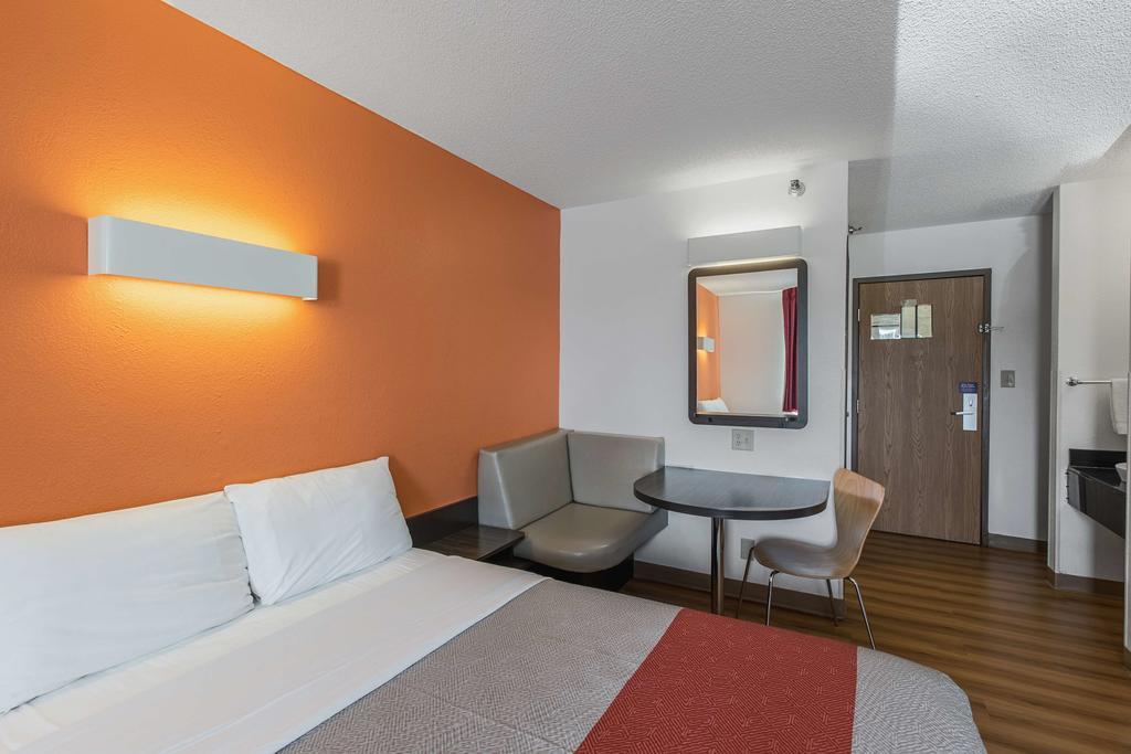 Motel 6 Omaha - Central La Vista Extérieur photo