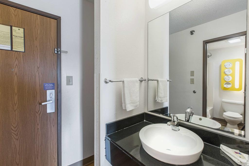 Motel 6 Omaha - Central La Vista Extérieur photo